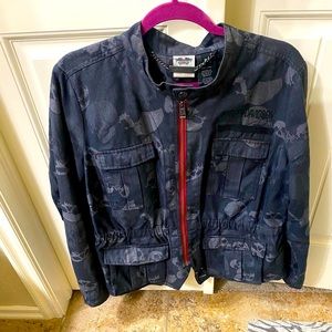 Harley Davidson gear. Jacket is 1W